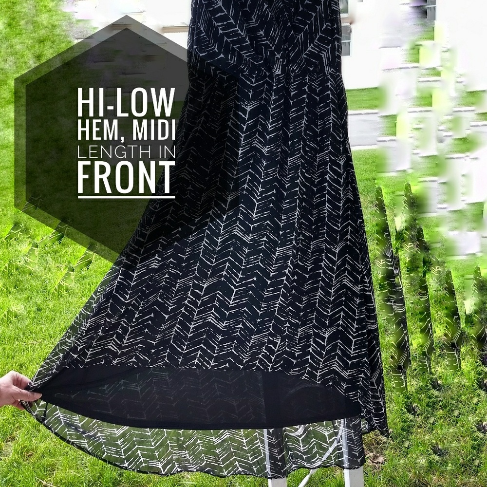 "Covington" Size 12, Black + White Summer dress!